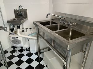 Sinks in Food Trailer