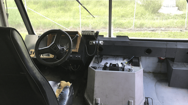 Steering Wheel and Seat in Lizzie Cakes