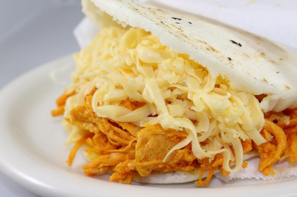 La Catira - Shredded Chicken and Gouda Cheese