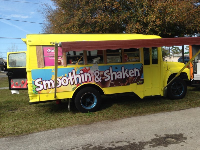 Smoothin' and Shaken' Shake Bus