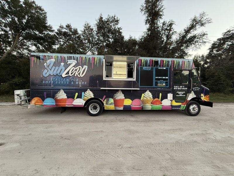 2012 Workhorse ice cream truck service side