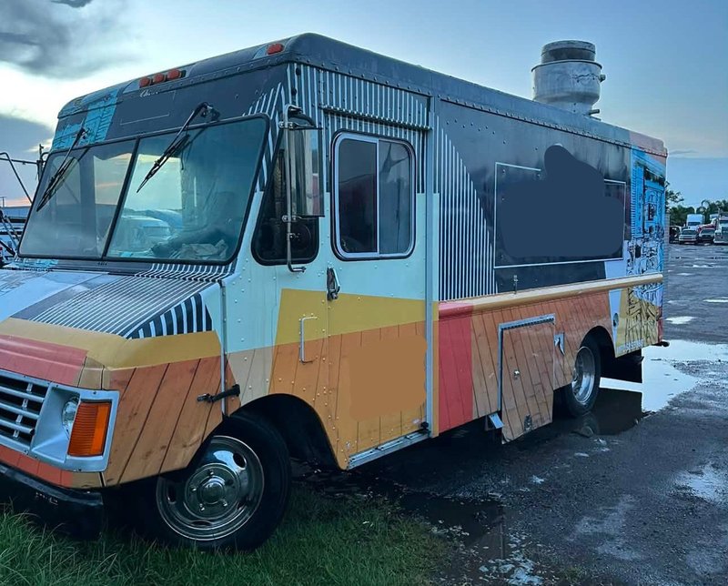 Food Truck For Sale 1995 1995 GMC P3500 food truck exterior